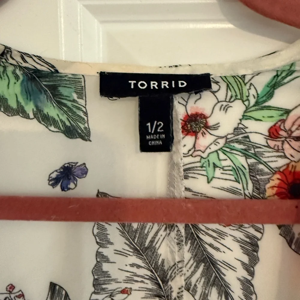 Torrid Floral Sheer Kimono Blouse - Picture 3 of 4